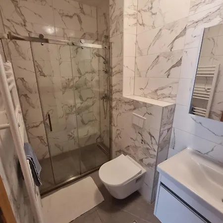 Aylin 2 * سراييفو